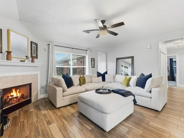 7122 Rose Village Dr, Humble, TX 77346