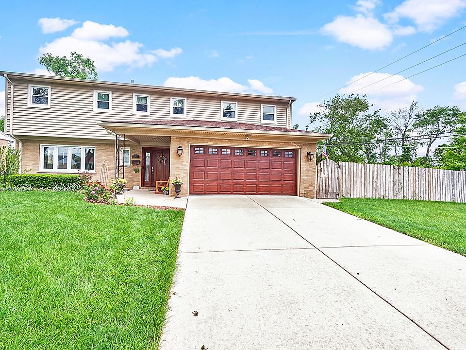 1st image of 1201 Park Dr