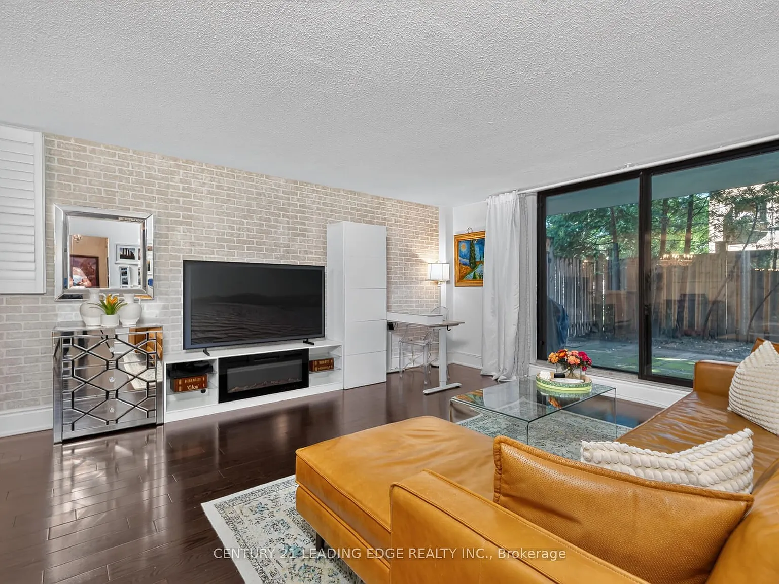 1 bed, $3,100 — Photo 4