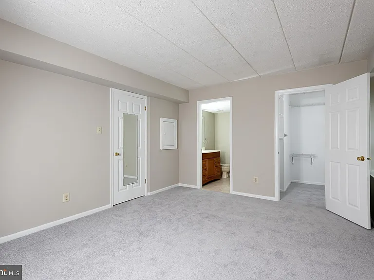 510 Washington Pl #10 — Photo 18