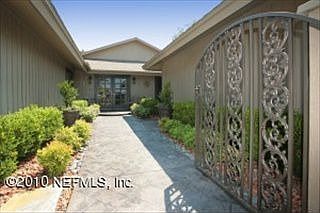 3rd image of 37 Village Walk Dr