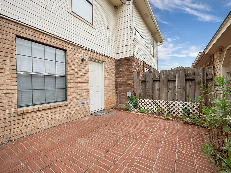 10504 White Oak Canyon Rd — Photo 16