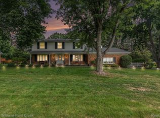 159 E Maryknoll Rd, Rochester Hills, MI 48309