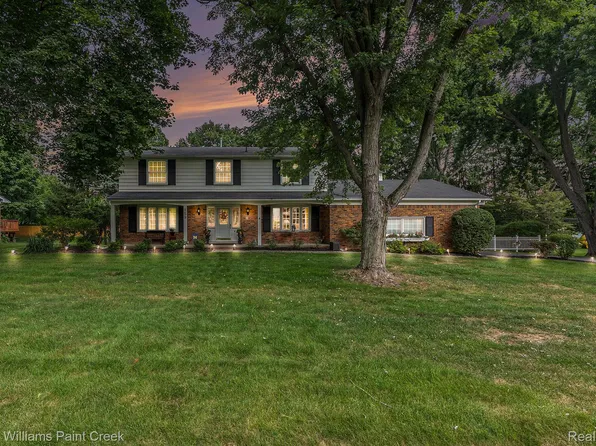 159 E Maryknoll Rd, Rochester Hills, MI 48309