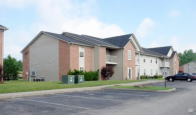 Emerson Place Apartments — Photo 2
