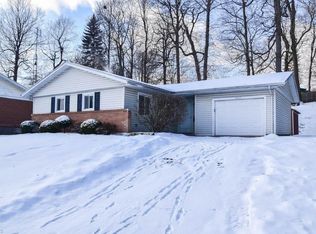 4005 Regentview Ave NE, Canton, OH