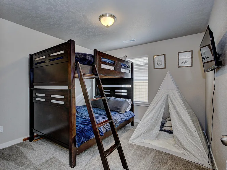7646 E Declaration Dr — Photo 17