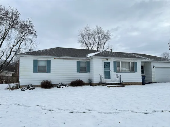 16 Merrydale Dr, Rochester, NY 14624