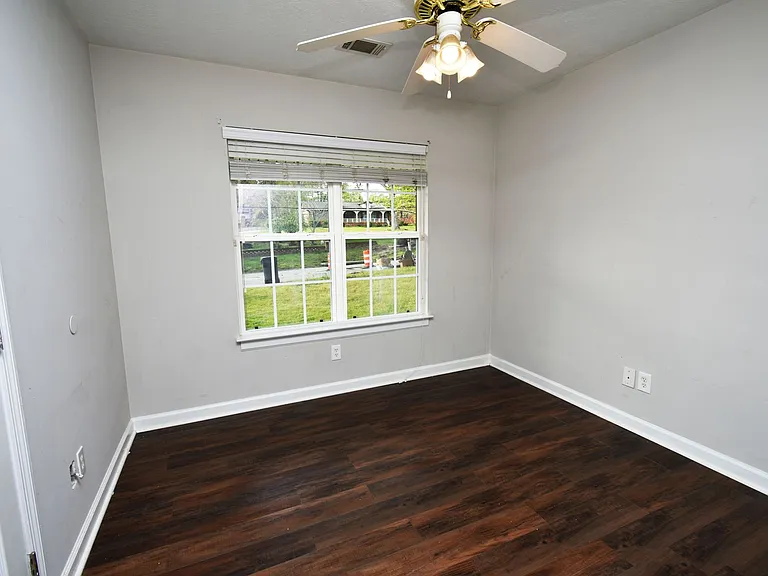 3544 Mutimer Dr — Photo 11