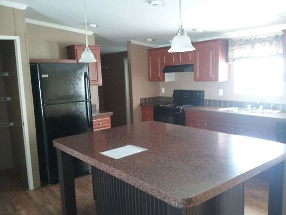 2nd image of 215 NW 50th St #1.46