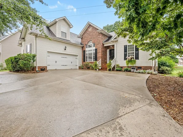 401 Meadow Hill Way, Greer, SC 29650