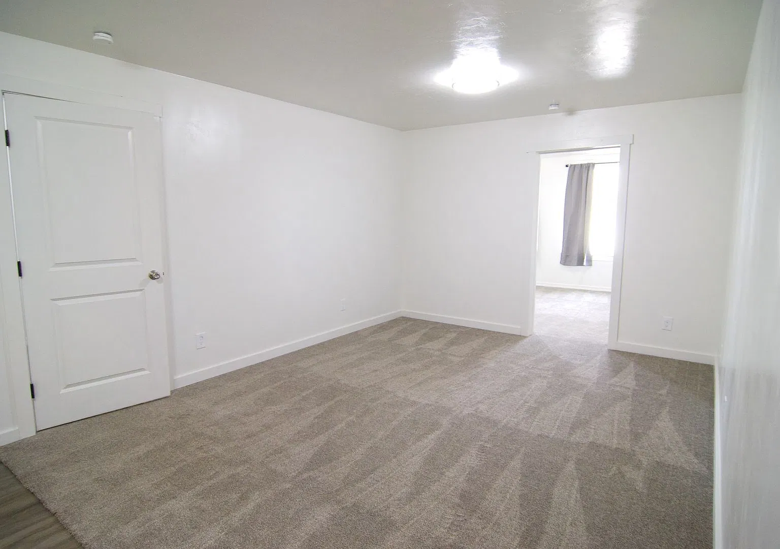 37 W Main St — Photo 2