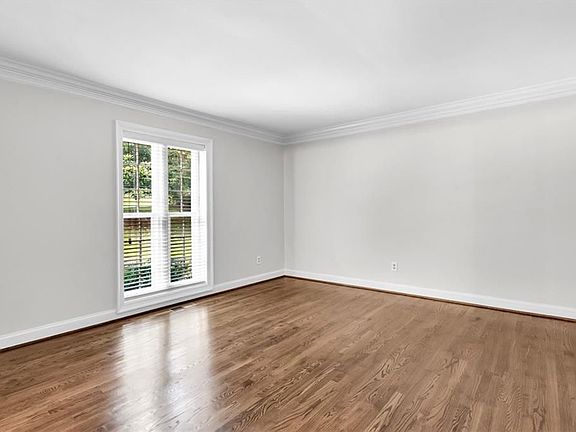 4th image of 510 Calaveras Dr