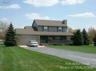 10183 Heather Ridge Ct, Goodrich, MI 48438