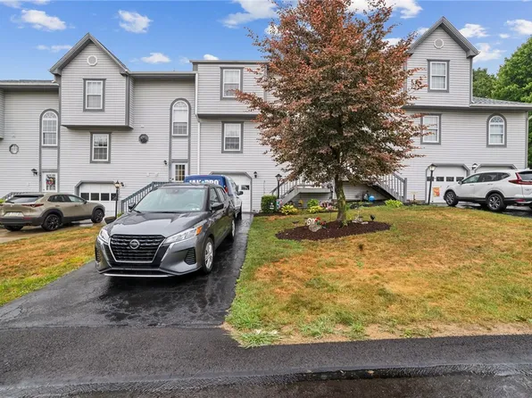 1407 Lexington Dr, Lawrence, PA 15055