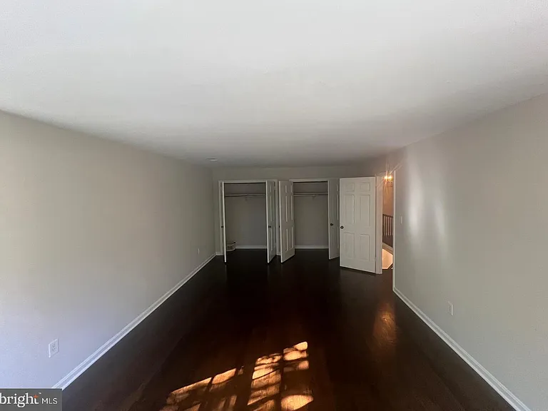 1197 Meadow Green Ln — Photo 37