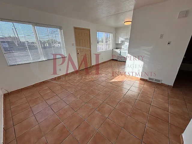 2105 Espina Street #10 — Photo 43