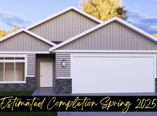 223 Emma Ct, Mapleton, ND 58059