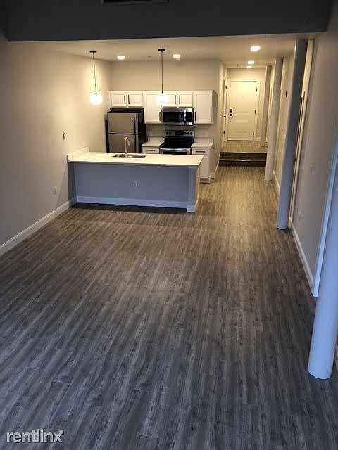 Apt. 301 IMG_2