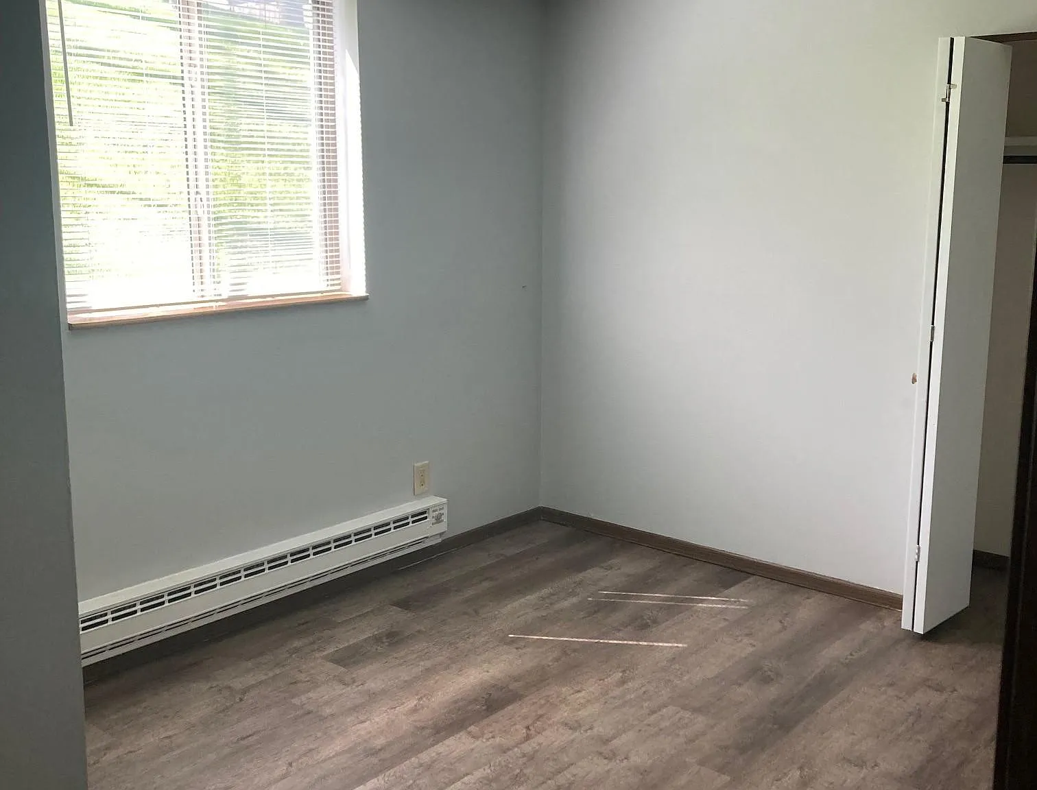 2 bed, 850 sqft, $915 — Photo 3