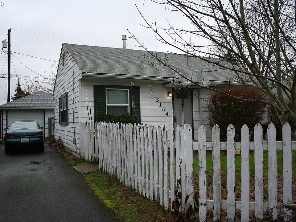 1st image of 3104 E 26th St