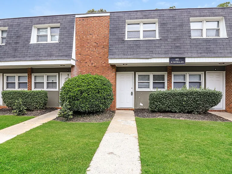 Caswell at Central Avenue — Photo 2