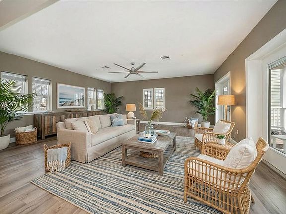 4th image of 215 18th Ave