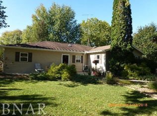 7916 Burns Hill Rd, Clinton, IL 61727