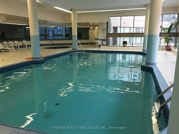 5th image of 350 Rathburn Rd W #906