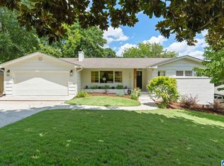 713 Rockbridge Rd, Vestavia Hills, AL 35216