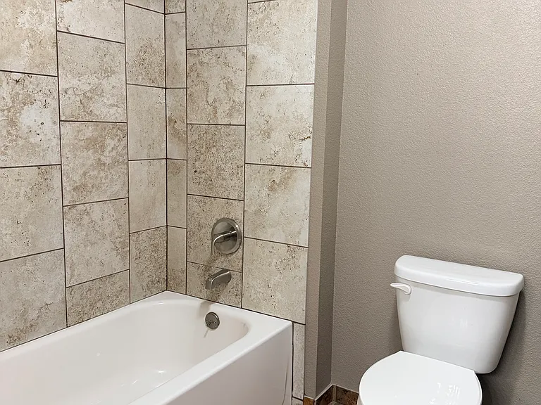 10657 W Roxbury Ave — Photo 23