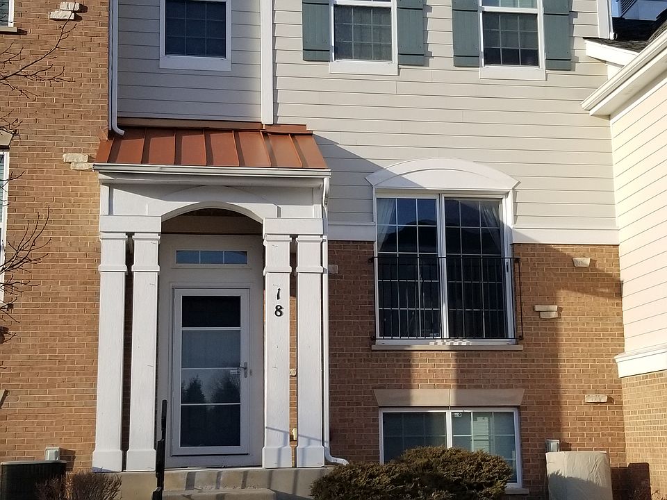 1st image of 18 Bailey Ln
