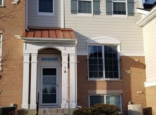 18 Bailey Ln, Lake Zurich, IL 60047