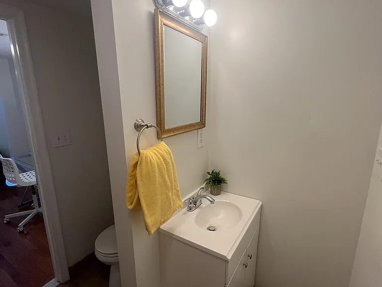 626 Clark Ave — Photo 12