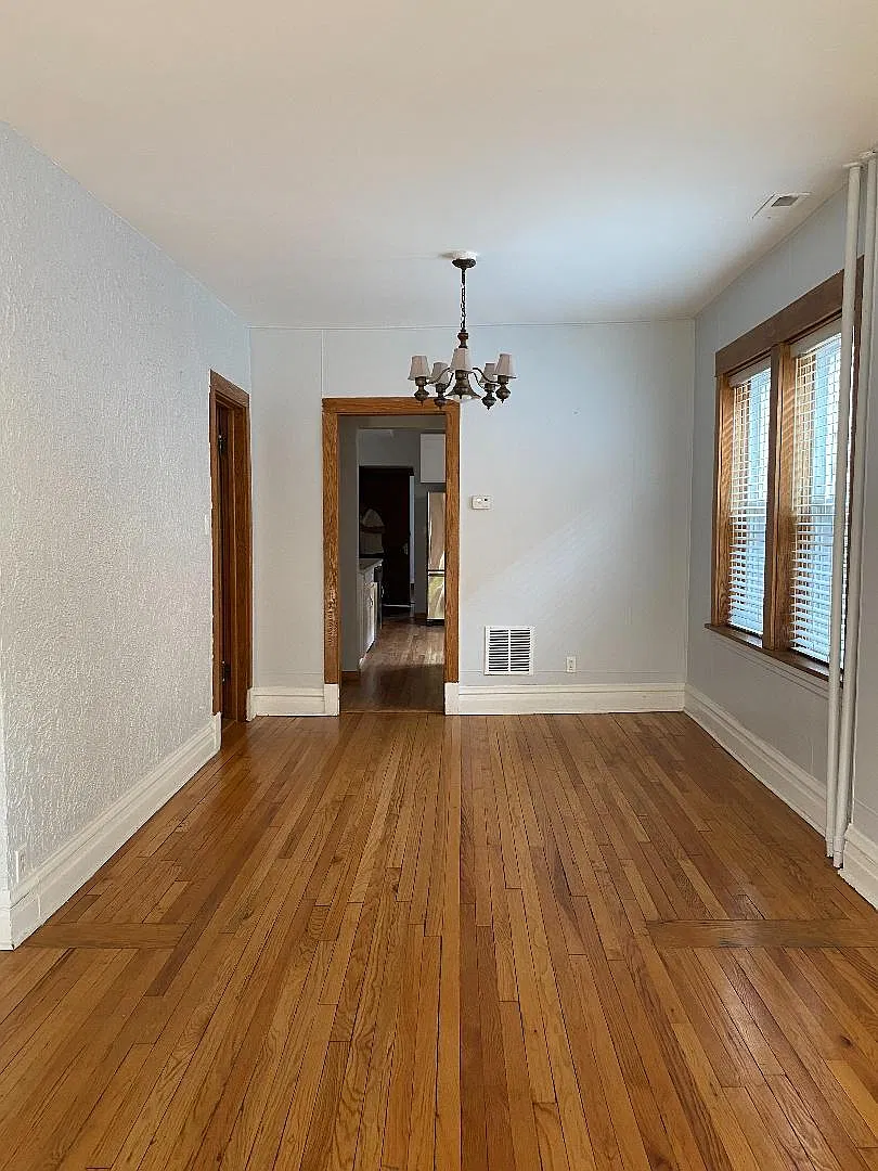 3 bed, 1500 sqft, $2,400 — Photo 2