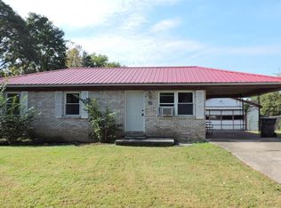 81 Childers Ave, Clay City, KY 40312