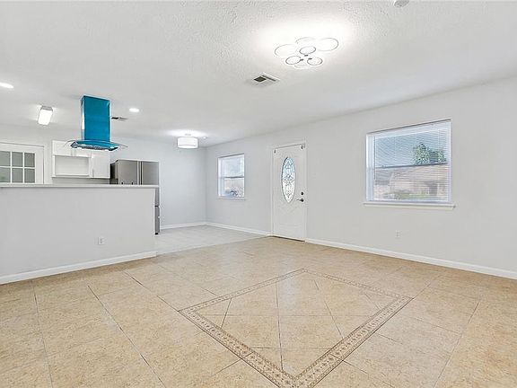 4th image of 517 Grovewood Dr