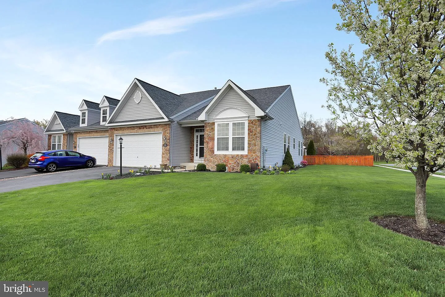 3 Spanish Moss Ct photo 1