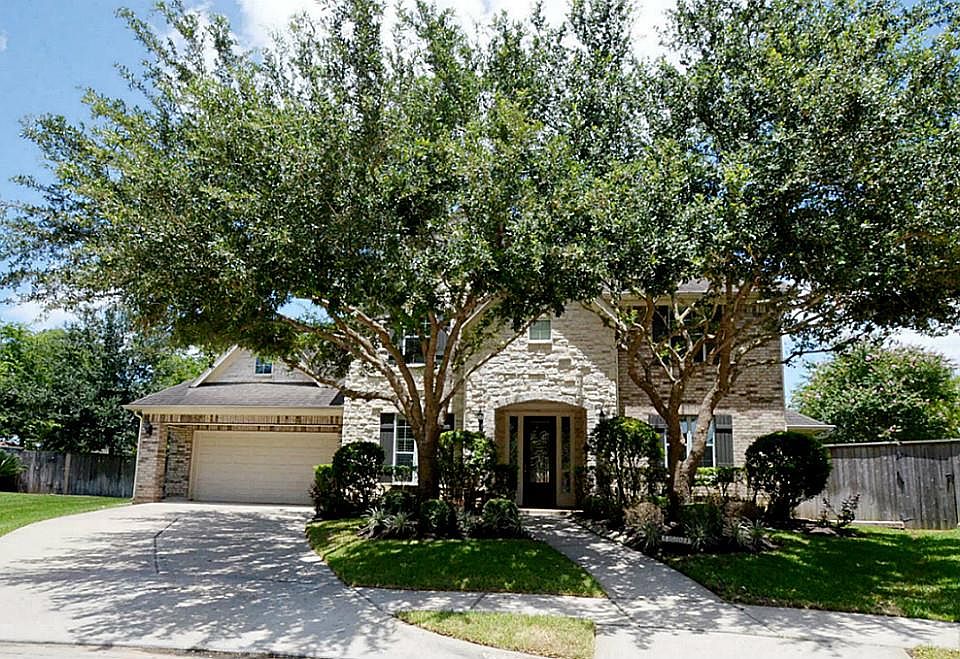 1st image of 8007 Highland Forest Dr