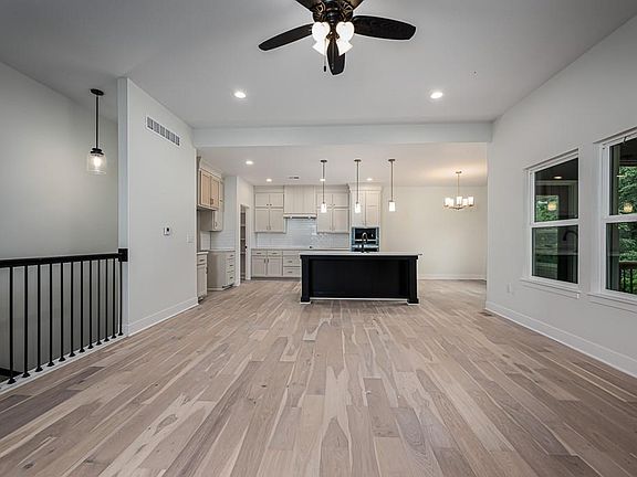 4th image of 12444 Wingfoot Dr