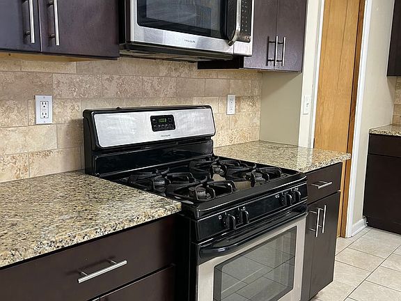 5th image of 792 Miner Rd