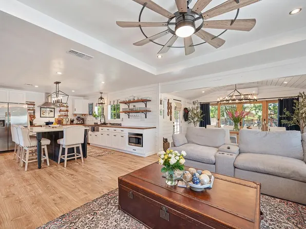 425 Fruitvale Rd, Lincoln, CA 95648