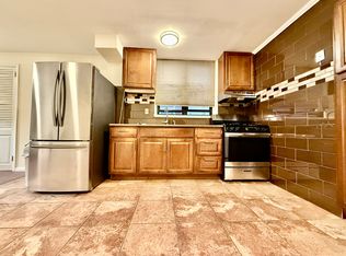 563 Prospect Ave, Brooklyn, NY 11215