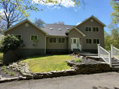 110 Apache Dr E, Milford, PA, 18337