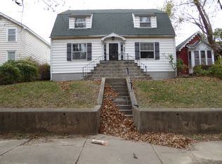 420 Olive St #A, Leavenworth, KS 66048