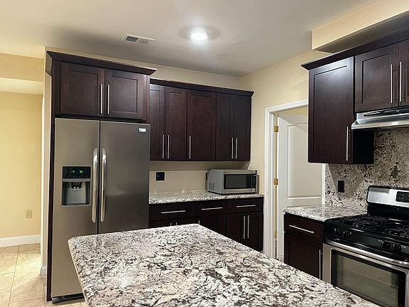 2nd image of 133 Laidlaw Ave Floor 1