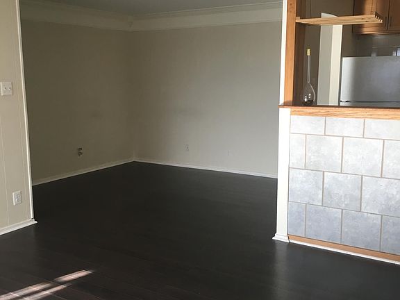 3rd image of 170 Talbott St #T