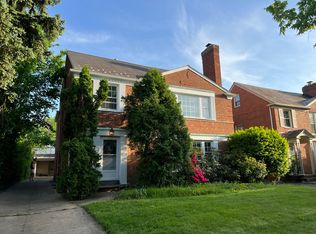 19806 Winslow Rd #1, Beachwood, OH 44122
