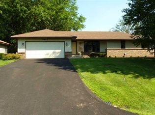 7536 Moss Canyon Rd, Cherry Valley, IL 61016