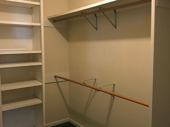 4th image of 819 Mimosa Dr